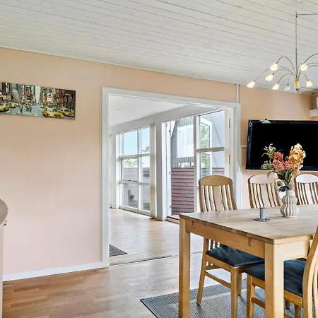 Feriehus Stunning In With Sauna