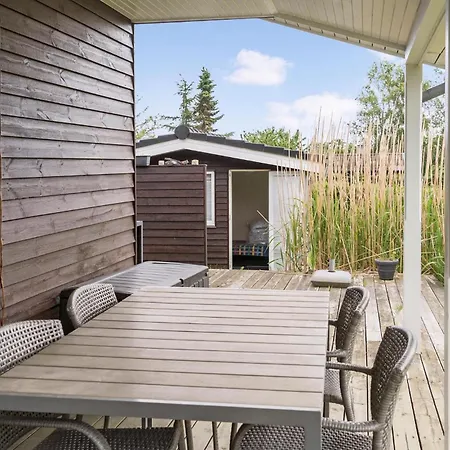 Feriehus Stunning In With Sauna *